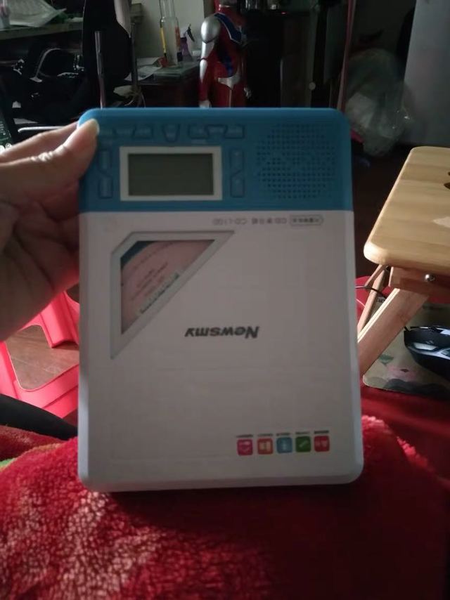 音质清晰，使用方便，和cd机不是很一样。