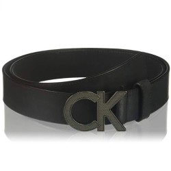 Calvin Klein 男士 38 毫米扁平皮带光滑哑光皮带