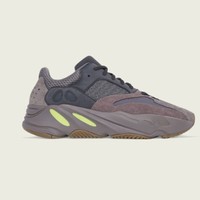 adidas 阿迪达斯 YEEZY BOOST 700 男款经典鞋