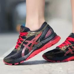 ASICS 亚瑟士 GEL-NIMBUS 21 女款跑步鞋