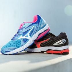 Mizuno 美津浓 WAVE PRODIGY 女士缓震跑鞋 *2件