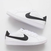 黑卡会员：NIKE 耐克 COURT ROYALE SL 844802 男士休闲板鞋