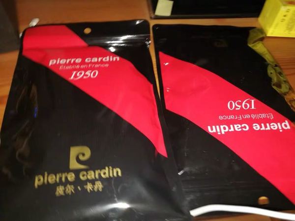 包装完好   弹力很大   不掉裆   