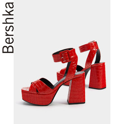 Bershka 15322031020 女鞋 紅色防水台一字带细高跟凉鞋