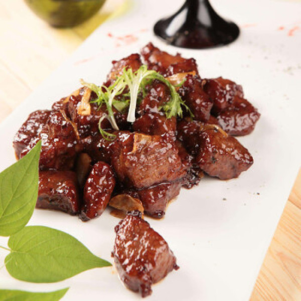 黑椒牛肉块180g/袋 澳洲谷饲牛肉块 方便速食(午餐 晚餐 夜宵)黑胡椒