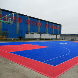 力动RIDO悬浮地板拼接式室外篮球场羽毛球场运动地板幼儿园公共活动操场区（规格30.48*30.48*1.5cm）