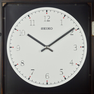 精工(seiko)欧式古典整点报时客厅居家木质挂钟挂表xh046