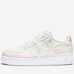 Nike Air Force 1 ’07 LX 女子运动鞋