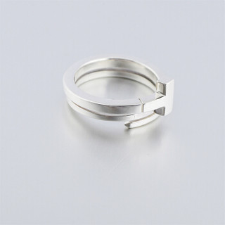 Tiffany & Co 蒂芙尼 女款戒指 T系列 925银 旋转T字 精致银色戒指 指环 银色 6号