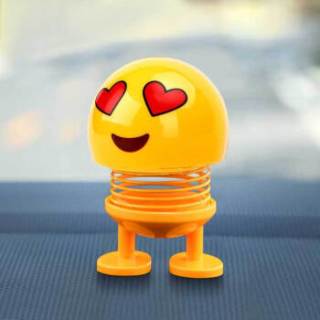 抖音同款弹簧摇头公仔娃娃可爱创意车载表情包汽车摆件 花心