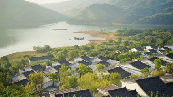 俯瞰湖景坐拥竹海阿丽拉安吉湖景大床房2晚含双人早餐下午茶欢迎水果6