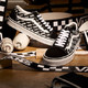 Vans 范斯 Old Skool Logo Repeat 男女款板鞋