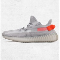 限42（2/3）码：adidas originals yeezy Boost 350 v2 Tail Light 尾灯