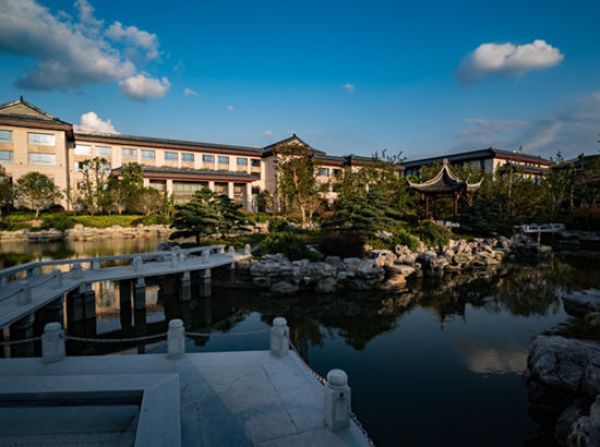 扬州虹桥坊温泉酒店豪华景观房1晚含早餐瘦西湖门票温泉票