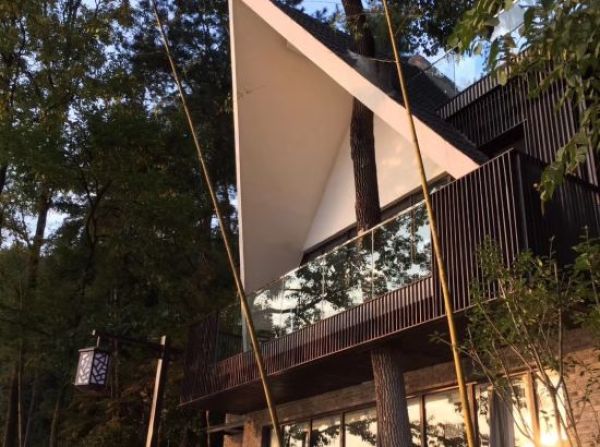 陕西汉中红寺湖云缦山庄 豪华湖景套房1晚(含早餐)