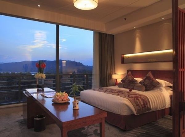 杭州西湖蝶来望湖宾馆特选小套房2晚含2份早餐