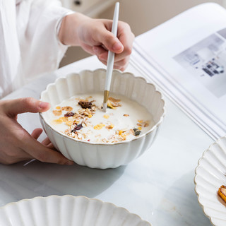 摩登主妇 菊皿日式早餐盘陶瓷餐具创意盘子西餐盘家用菜盘咖啡杯