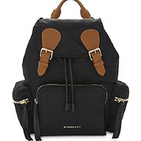 BURBERRY 博柏利 The Rucksack 40166221 女士双肩背包