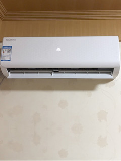 KELON 科龙 KFR-35GW/EFLMA1(1P26)  1.5匹 变频 壁挂空调