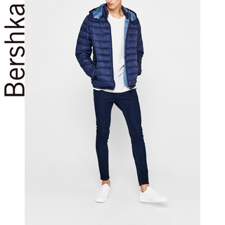 Bershka 06335552401 男士连帽短款夹克