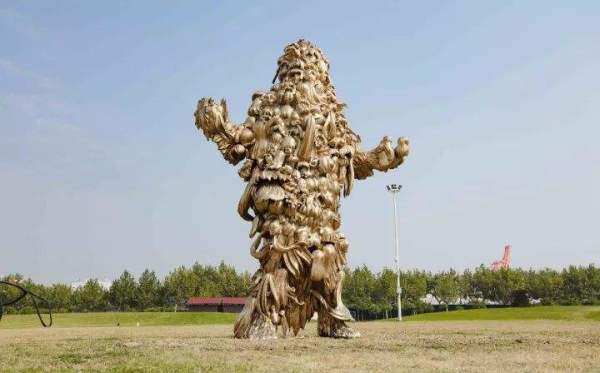 高端秀巨怪金氏彻平铸铜金箔w200xh310xd65cm