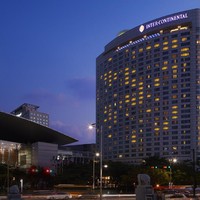 韩国首尔世贸中心洲际酒店 高级特大床房/高级双床房1晚