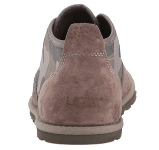 UGG Maksicamo Chukka 男款翻毛皮休闲鞋 Brindle UK9