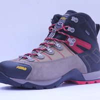 ASOLO 阿索罗   FUGITIVE GTX 男款户外防水徒步登山鞋 深卡其布色