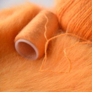 奥丝布莱特 羊绒线 长毛毛线 14/2中粗线 手编机织均可 婴儿宝宝毛线 围巾线J05 橘黄色