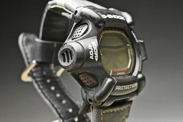 都挺"飞人"后来出的新飞人gw-9200系列,是世界上第一款6局电波手表