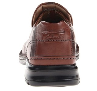 Clarks Escalade Slip-On 男款真皮休闲鞋 Brown Leather US8