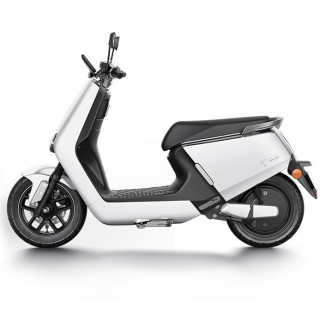 雅迪g5国际范高端新款电动轻便摩托车电动车成人代步时尚男女通用g5劲