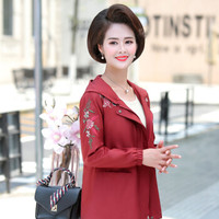 沫欣 风衣女2019秋季新品中老年妈妈装洋气阔太太ol通勤刺绣连帽口袋宽松风衣短外套 JXALSYY8053 酱色 2XL