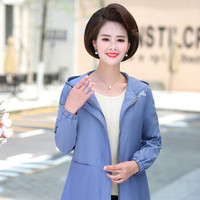 沫欣 风衣女2019秋季新品中老年妈妈装洋气阔太太ol通勤刺绣连帽口袋宽松风衣短外套 JXALSYY8053 蓝色 2XL