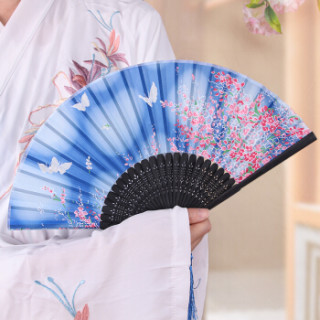 Tatanice 扇子折扇女中国风布艺舞蹈表演扇一笑扇竹扇商务礼品送老外生日礼物蓝白面蝴蝶tzs1011 报价价格评测怎么样 什么值得买