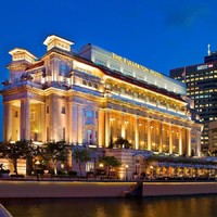 新加坡富丽敦酒店尊贵中庭房1晚（含双早+迎宾鸡尾酒2杯）