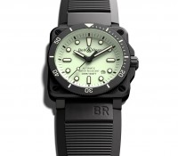 BELL & ROSS 柏莱士 BR 03-92 Diver Full Lum系列 BR0392-D-C5-CE/SRB 手表 42mm 绿盘 黑带 圆形