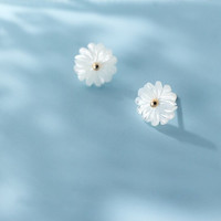 alivinee 阿莉维妮 s925银贝壳小雏菊耳钉（配银耳塞）