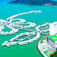 马来西亚大红花酒店天空泳池别墅1晚（含早餐）