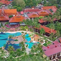 马来西亚兰卡威彩虹度假酒店 花园露台房1晚（含早+双人海滨西式晚餐）
