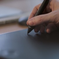 小编精选：顶尖创意生产力工具，跟我了解 Wacom Intuos Pro 数位板