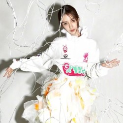 PEACEBIRD MEN 太平鸟 x 守望先锋联名系列 D.VA卫衣