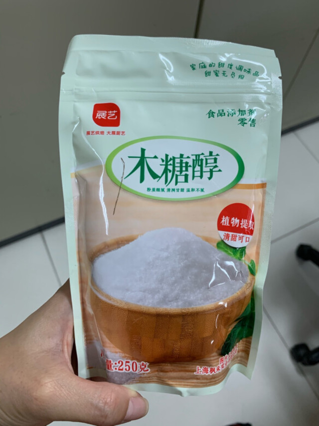 木糖醇，买这个是为了避免糖摄入过多，平时