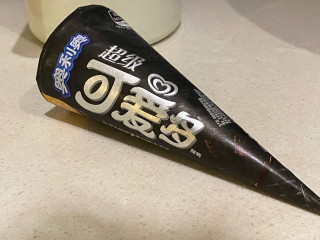 和路雪超级可爱多甜筒黑蛋筒奥利奥口味82g4支