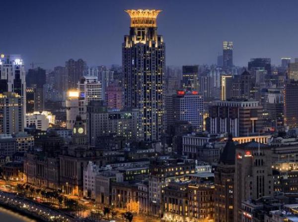 个品牌中,注重设计范的威斯汀的口碑很不错,上海威斯汀大饭店邻近外滩