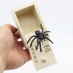凡小熊 创意整蛊玩具 蜘蛛木盒