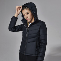 李宁 训练系列 女款运动羽绒服AYMN026保暖短羽绒服 XS 标准黑