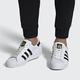 adidas 阿迪达斯 金标Superstar EG4958 男女款贝壳头运动鞋 *2件 +凑单品