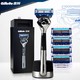  Gillette 吉列 锋隐致顺引力盒 （1刀架1刀头+4刀头+磁力底座）+赠洁面乳80g+剃须泡210g+沐浴露540ml+洗发水190ml　