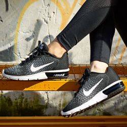 NIKE 耐克 AIR MAX SEQUENT 2 女子跑步鞋